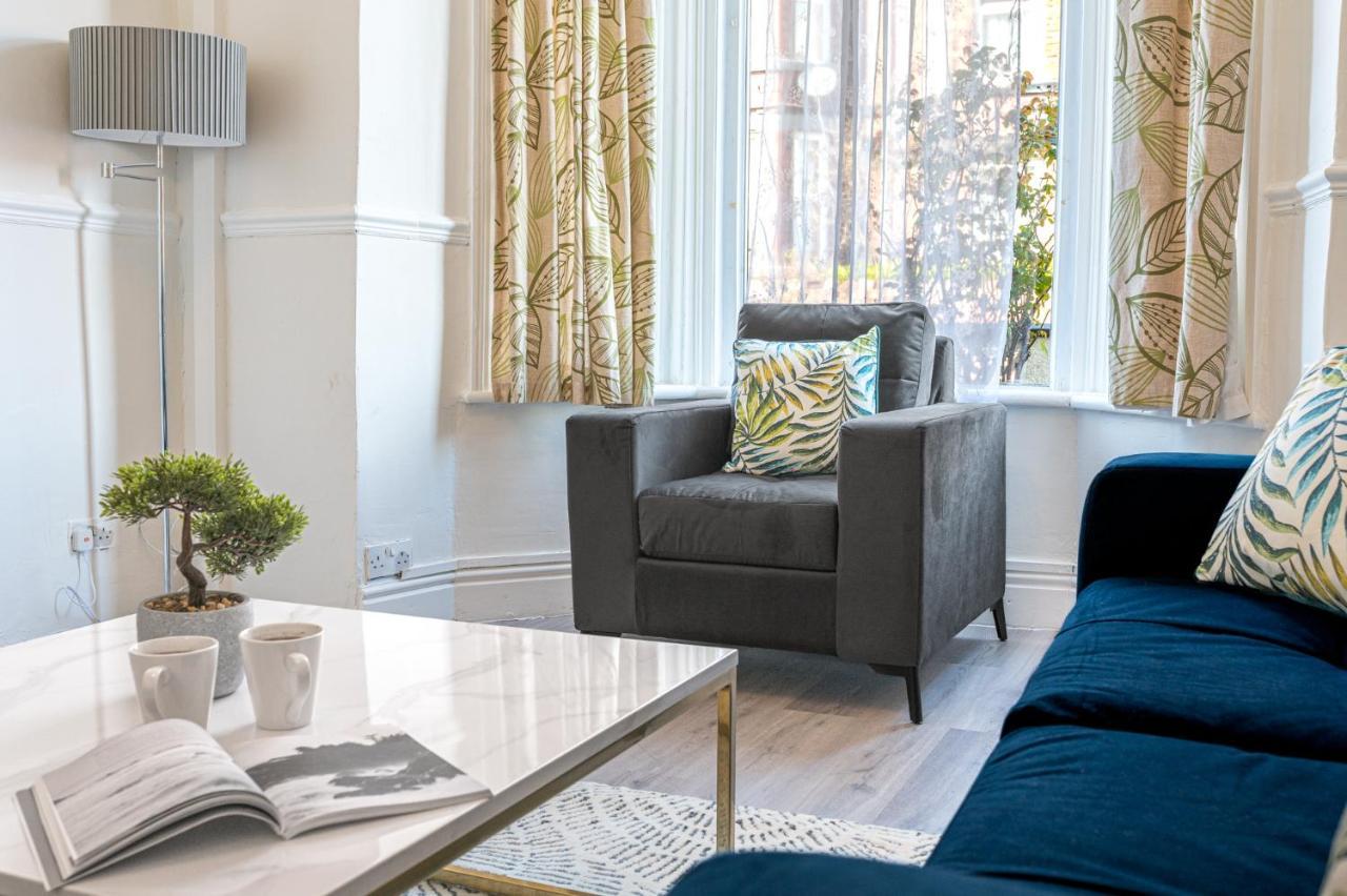 Stylish Luxury Large 4Br Kingbed Barrow-in-Furness Exterior foto