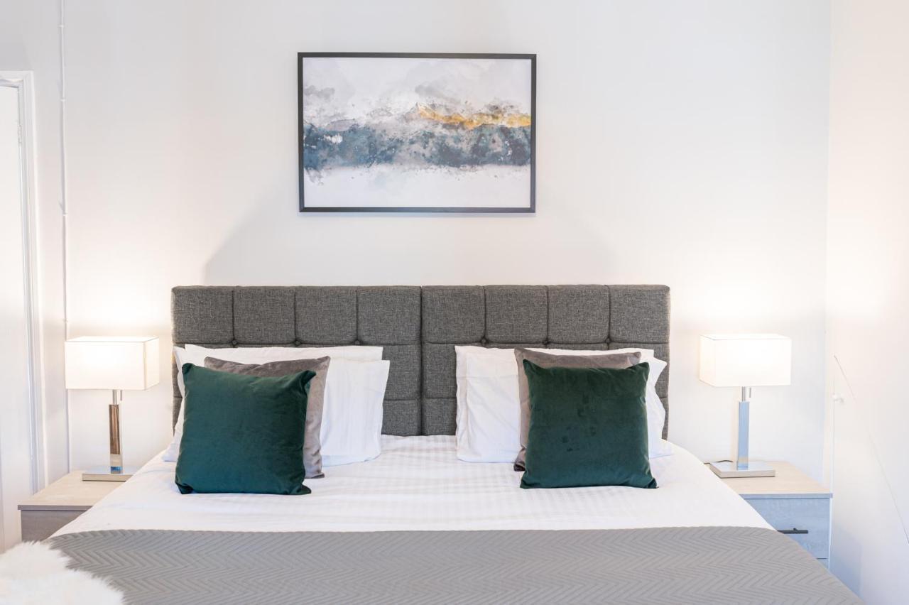 Stylish Luxury Large 4Br Kingbed Barrow-in-Furness Exterior foto