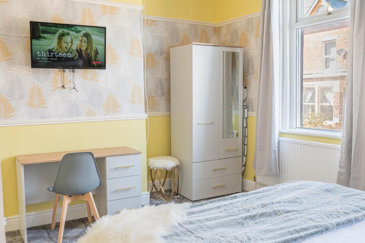 Stylish Luxury Large 4Br Kingbed Barrow-in-Furness Exterior foto