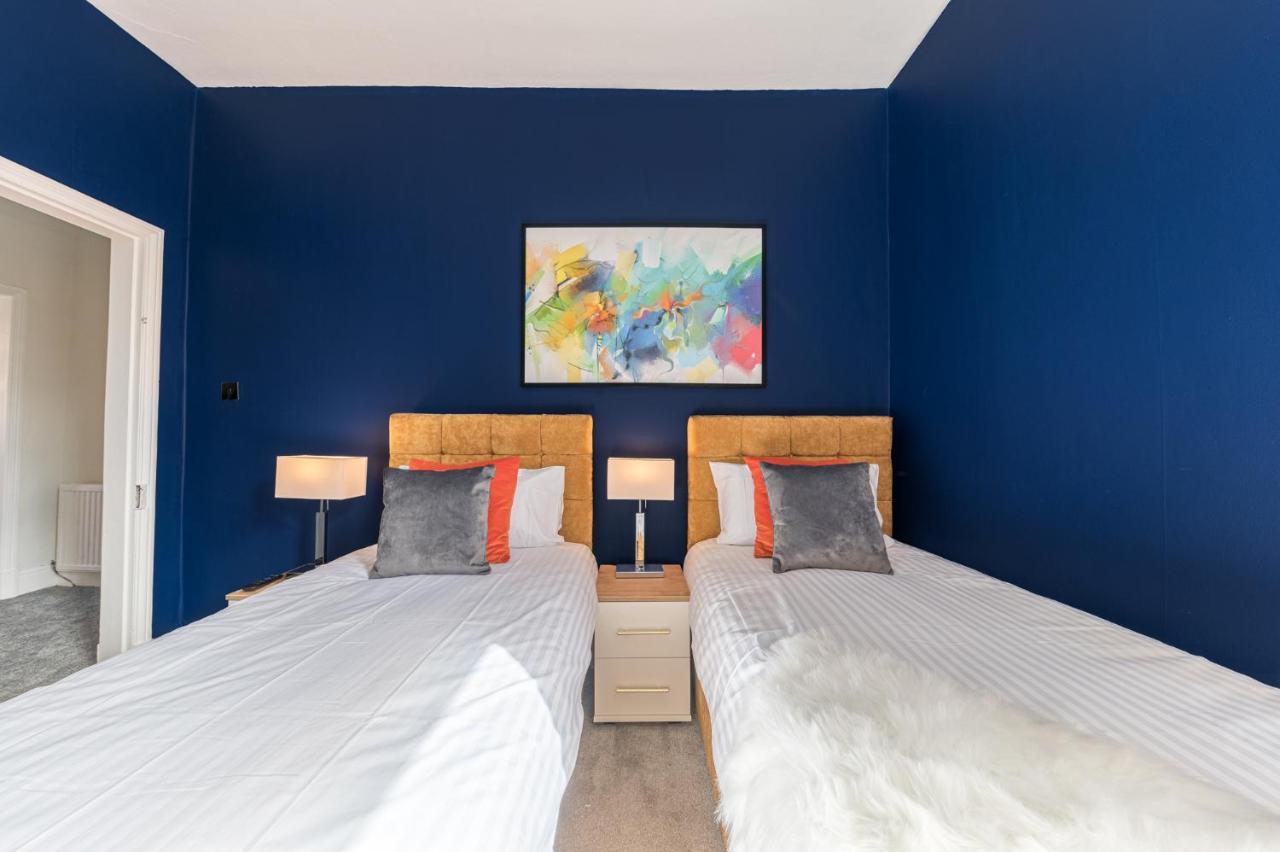 Stylish Luxury Large 4Br Kingbed Barrow-in-Furness Exterior foto