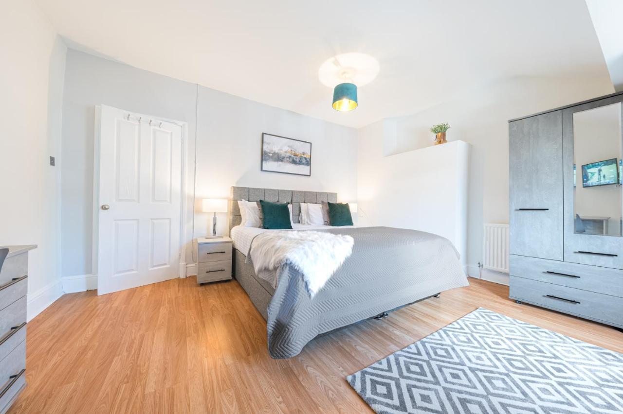 Stylish Luxury Large 4Br Kingbed Barrow-in-Furness Exterior foto